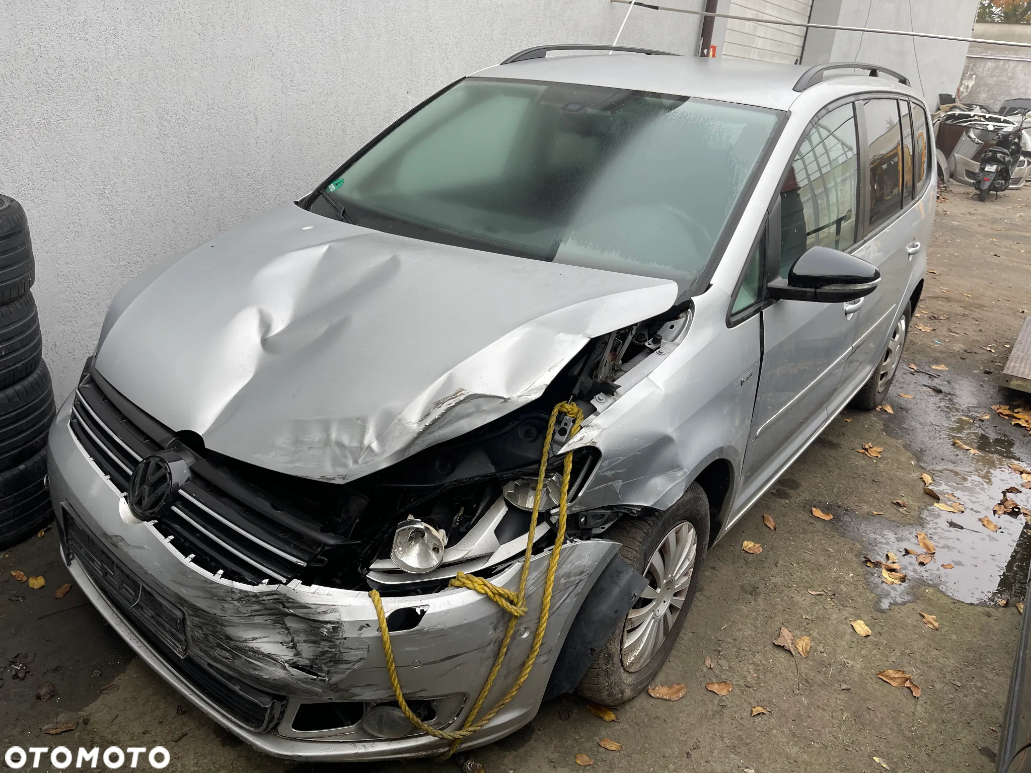 Volkswagen Touran 1.4 TSI DSG Comfortline - 2