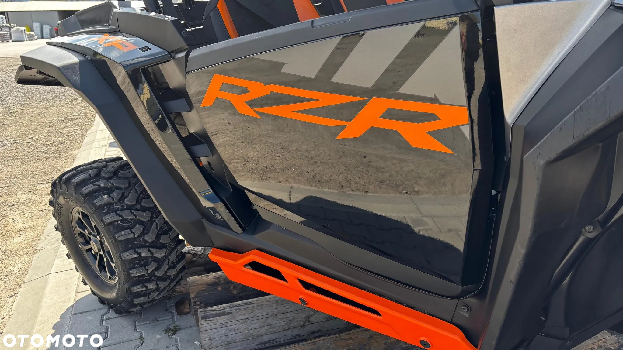 Polaris RZR - 9