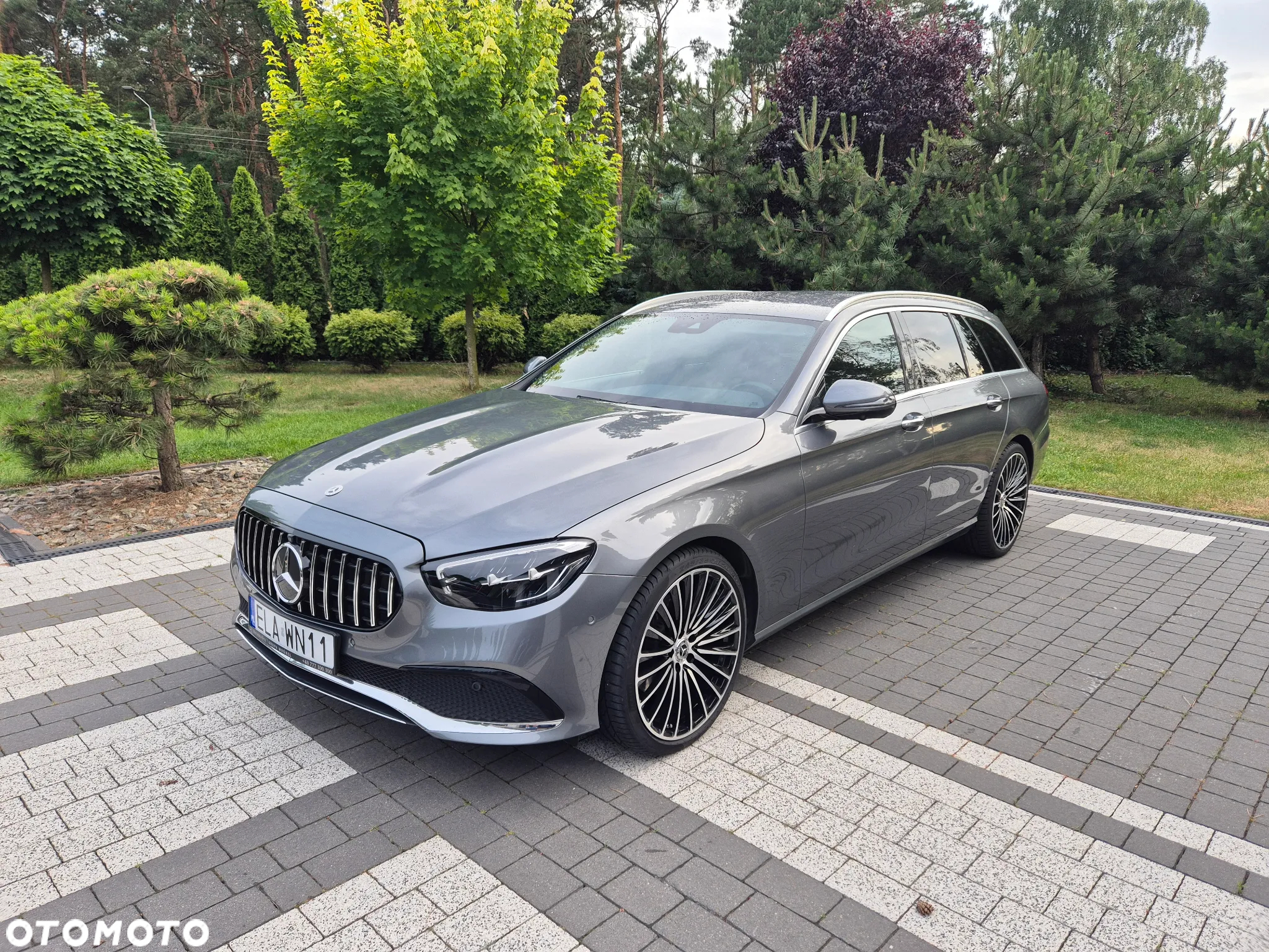 Mercedes-Benz Klasa E 220 d 4-Matic Exclusive - 8