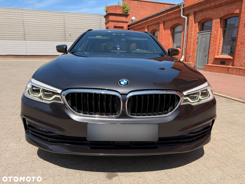 BMW Seria 5 520d Touring Sport Line - 7