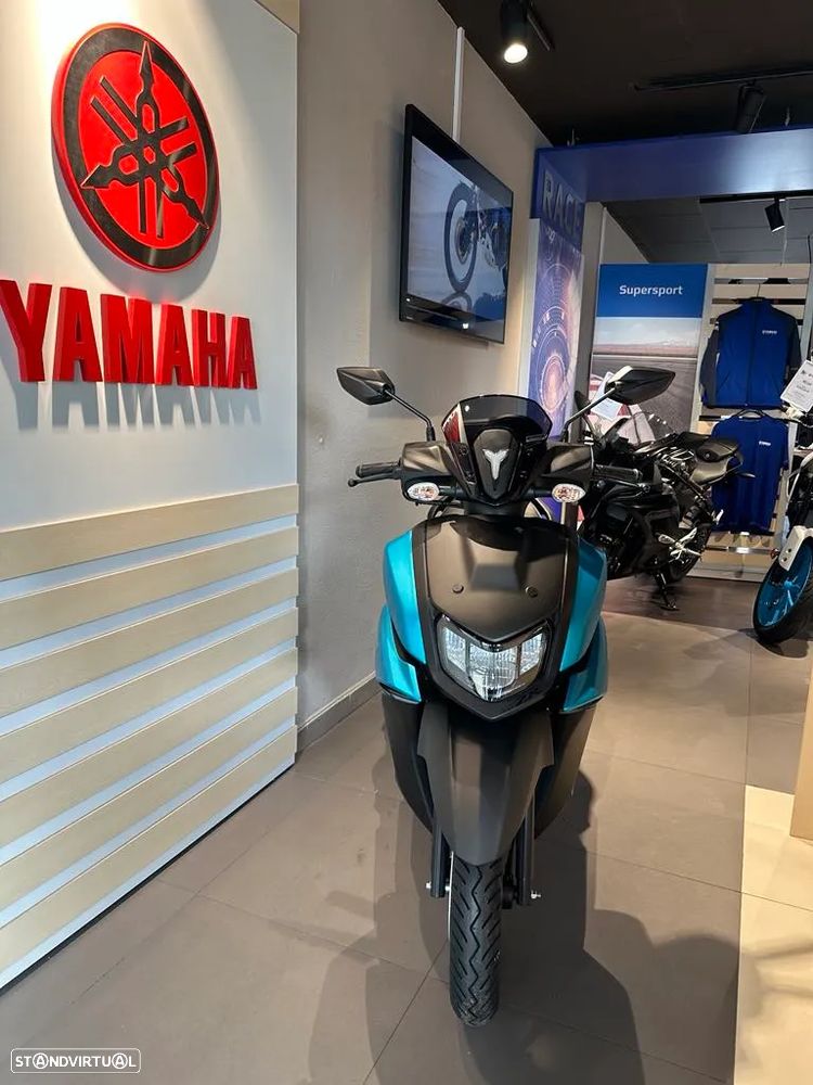 Yamaha RayZR - 8