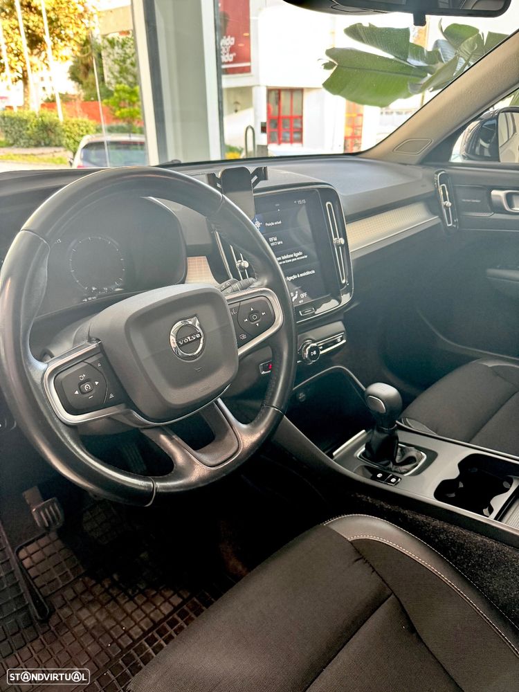 Volvo XC 40 2.0 D3 Momentum - 10