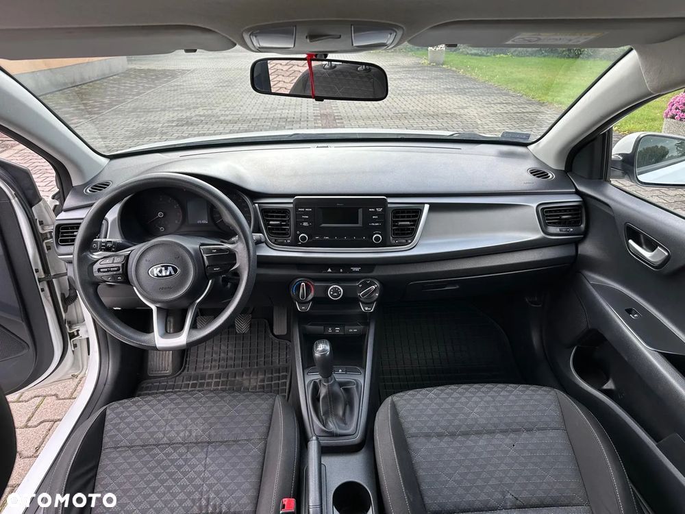 Kia Rio - 8