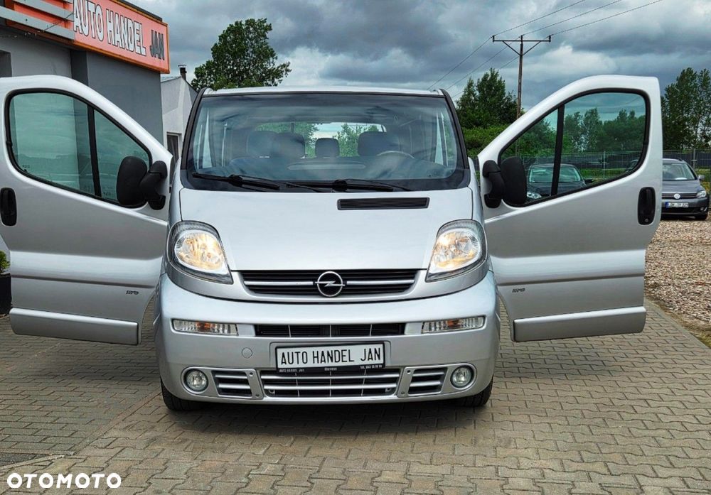 Opel Vivaro - 23