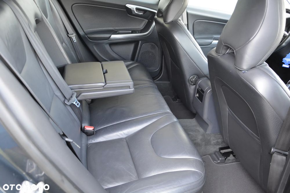 Volvo V60 - 22
