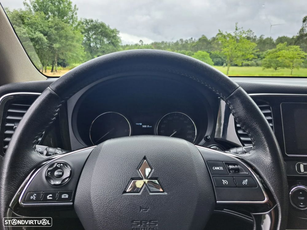 Mitsubishi Outlander 2.2 DI-D Intense - 20