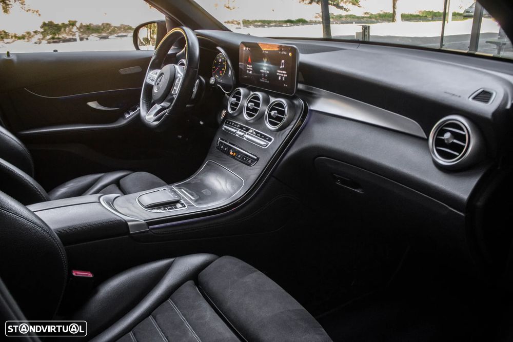 Mercedes-Benz GLC 300 d 4Matic 9G-TRONIC AMG Line - 23