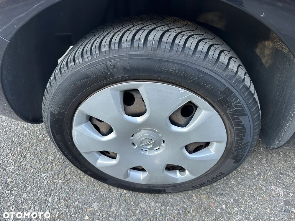 Opel Astra 1.7 CDTI DPF - 23