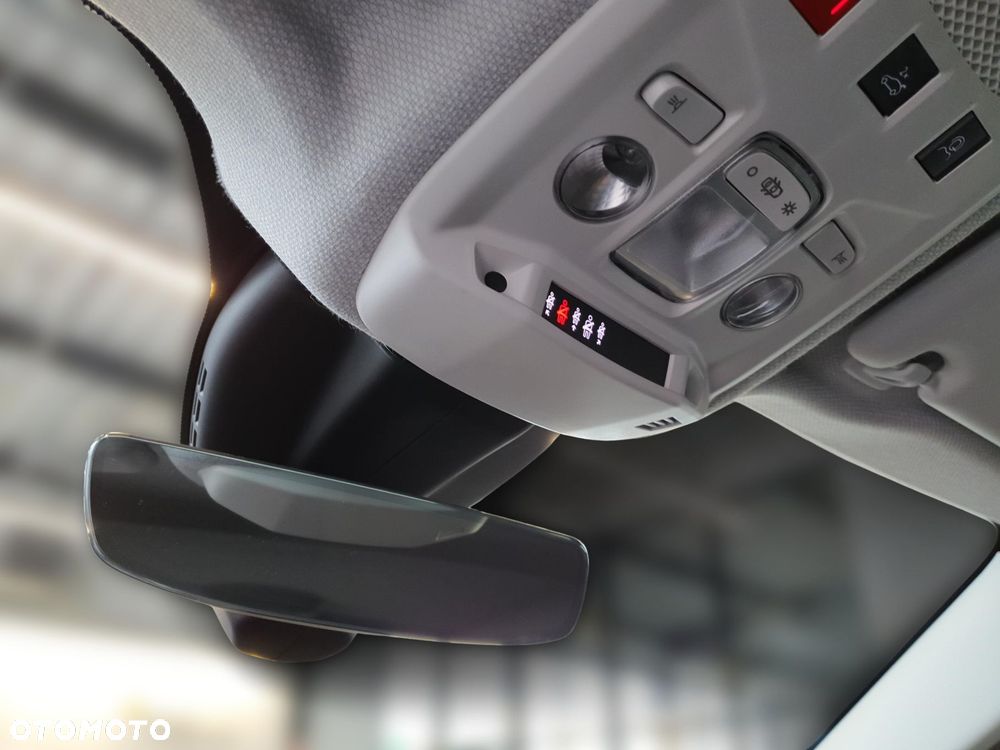 Jeep Avenger 1.2 GSE T3 Altitude FWD - 21