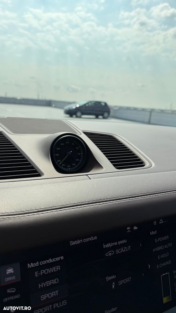 Porsche Cayenne Turbo Tiptronic S - 27