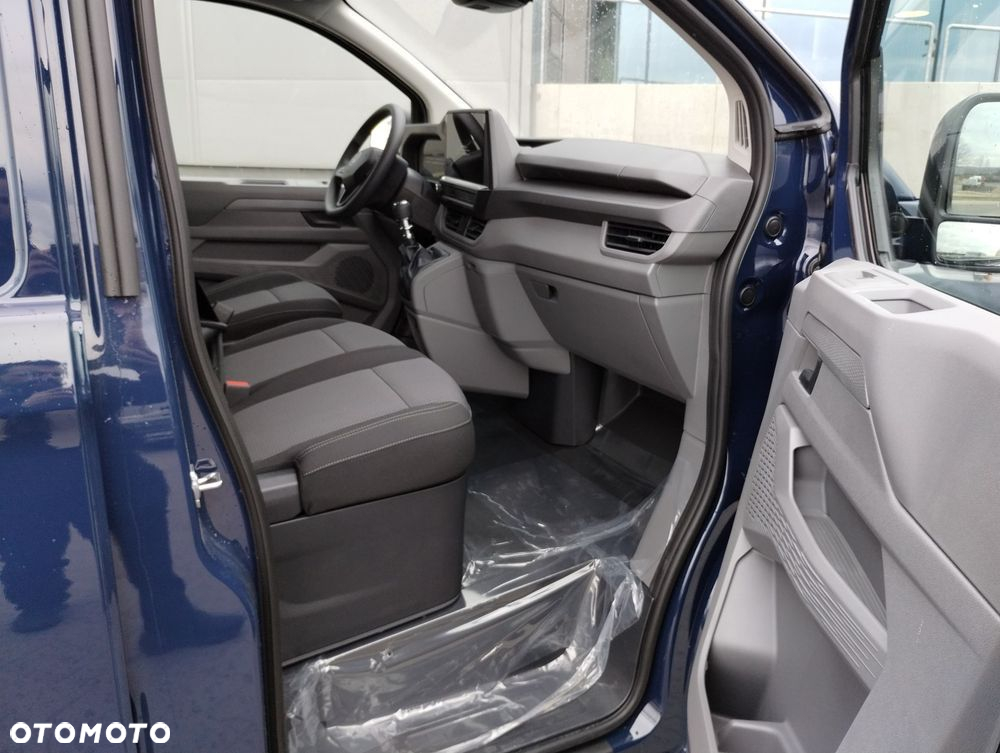 Volkswagen Transporter - 11