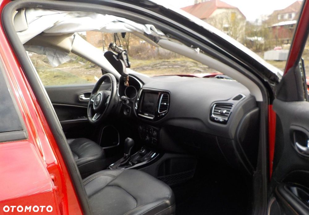 Jeep Compass - 22