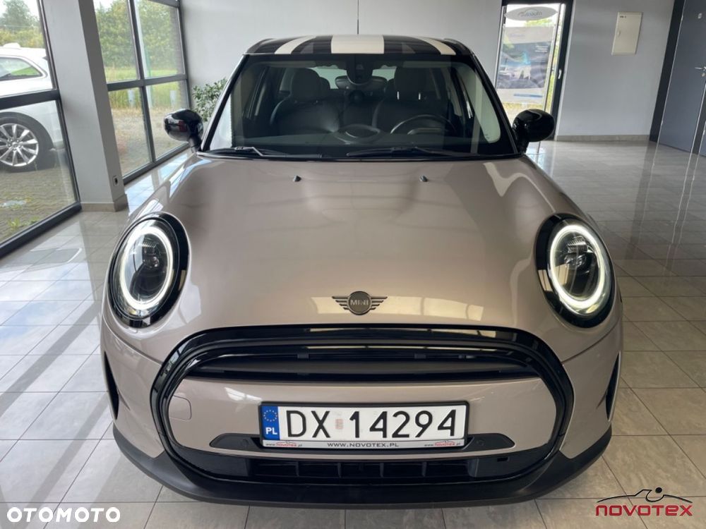 MINI Cooper Essential Trim - 6
