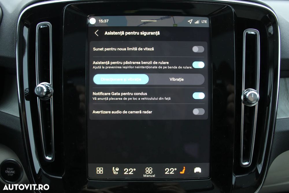 Volvo XC 40 B4 AT FWD MHEV Ultimate Dark - 30