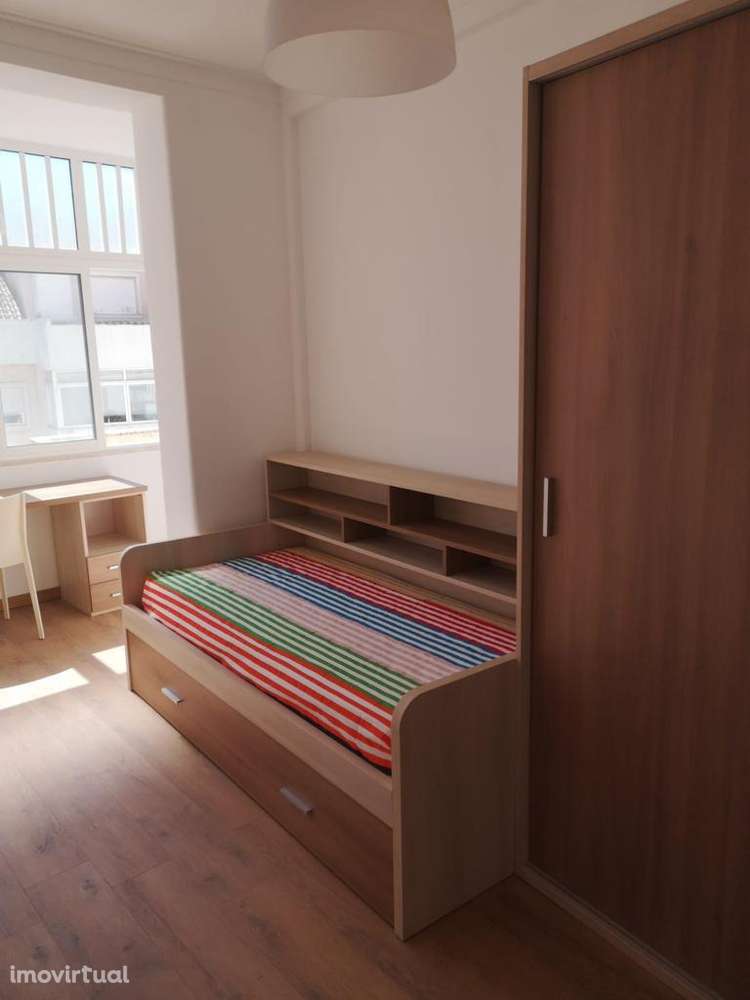 T2 em Algés - Remodelado - Grande imagem: 2/2