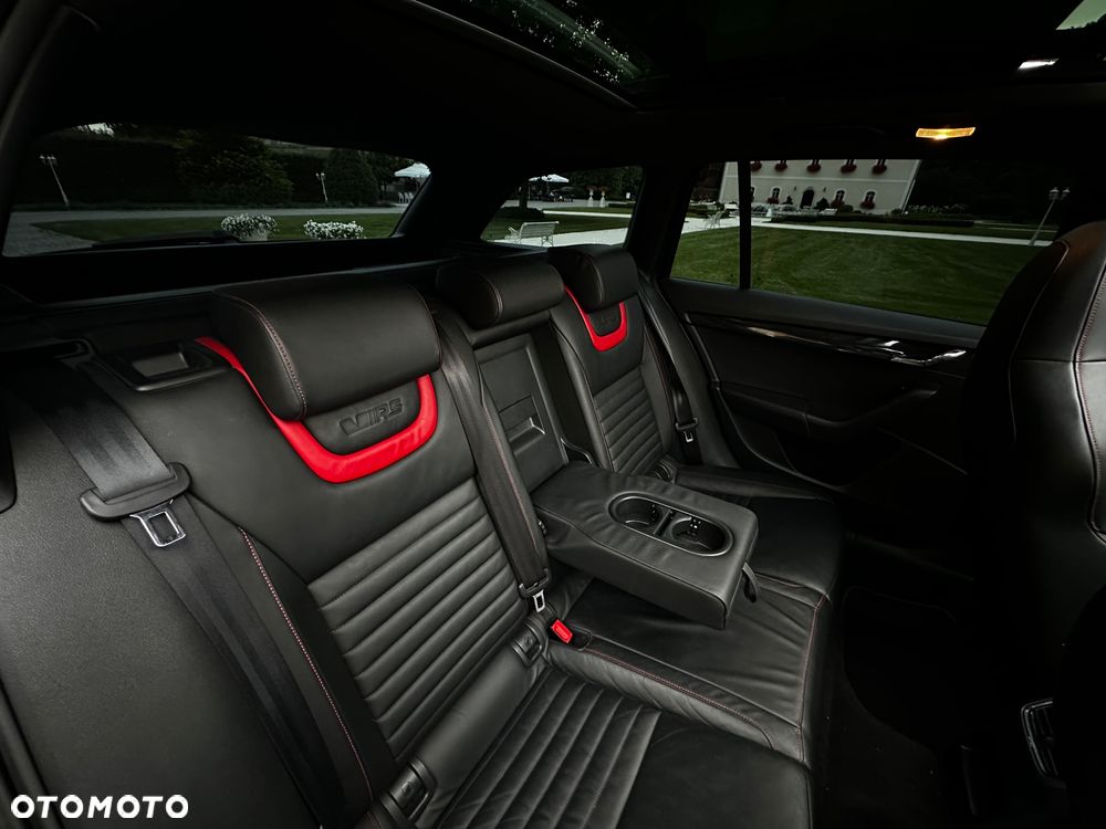 Skoda Octavia 2.0 TDI RS DSG - 19