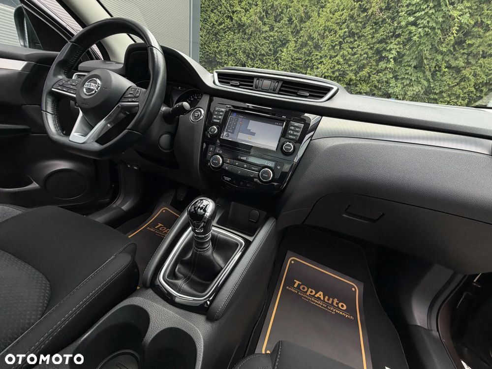 Nissan Qashqai 1.3 DIG-T N-Connecta - 16
