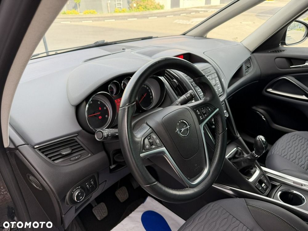 Opel Zafira - 21