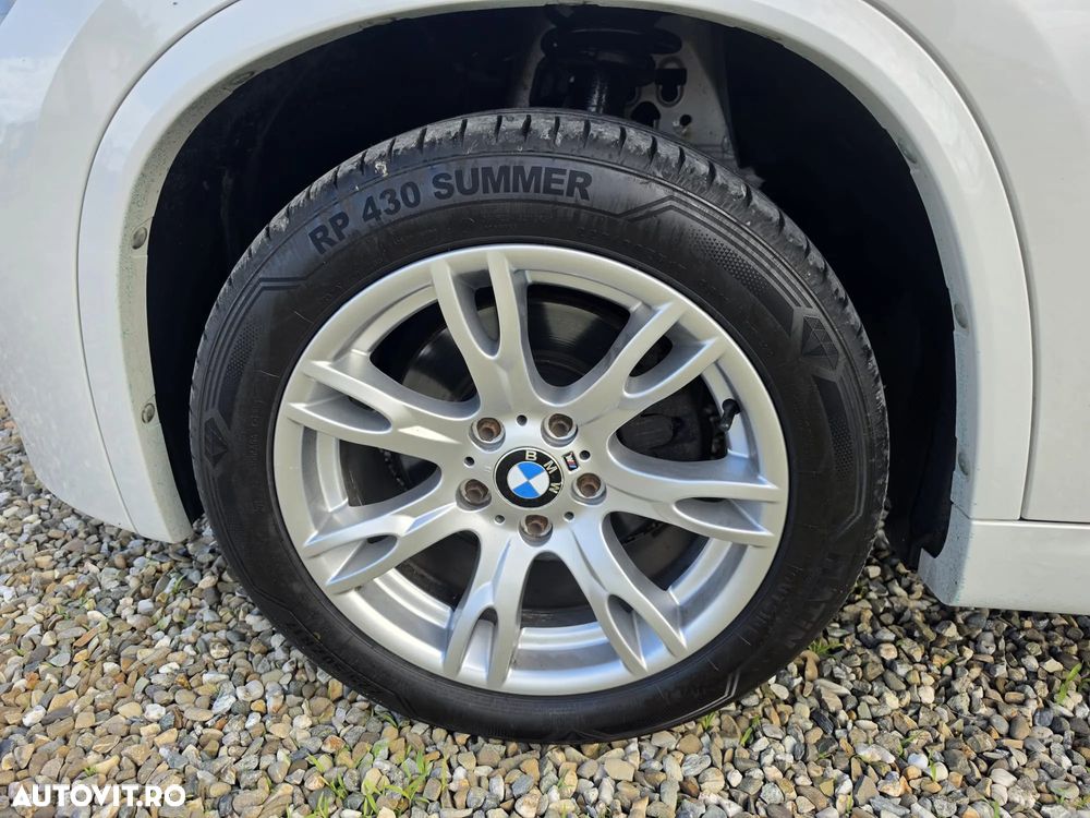 BMW X1 xDrive20d - 11