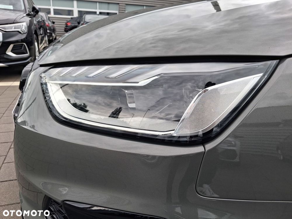Audi A4 Limousine - 8