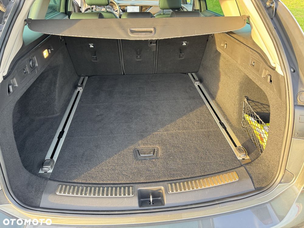 Opel Insignia - 27