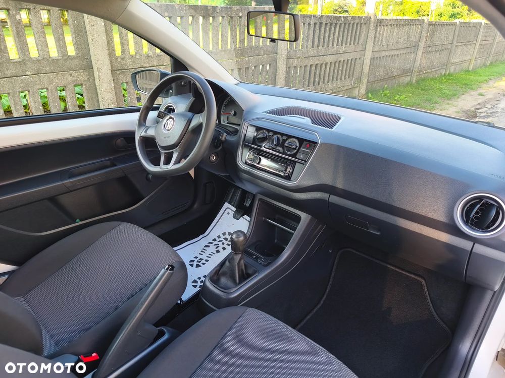 Volkswagen up! club - 28