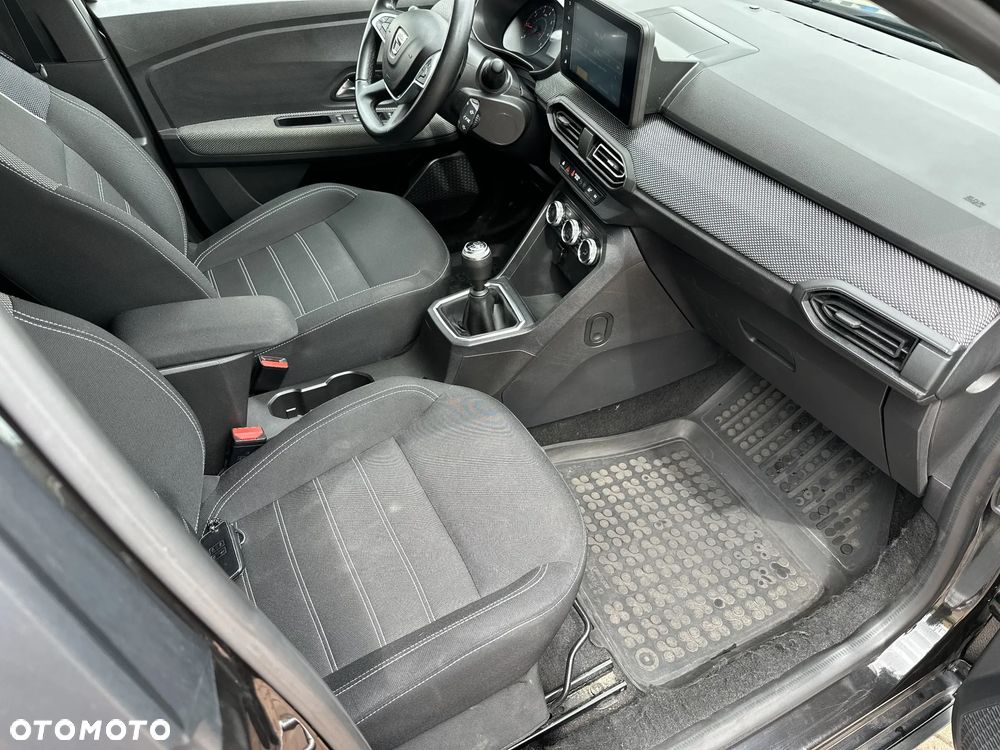 Dacia Jogger 1.0 TCe Comfort 7os - 22