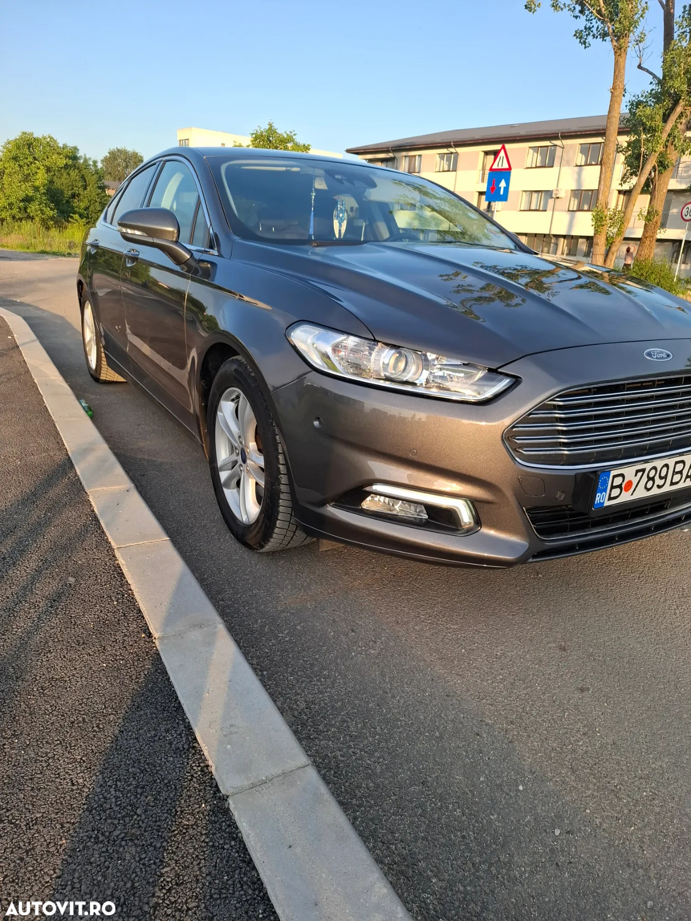 Ford Mondeo 2.0 TDCi Powershift Titanium - 3