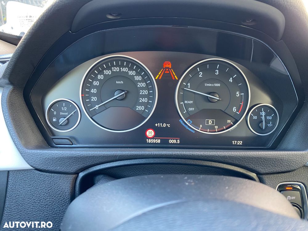 BMW Seria 3 320d Aut. - 40