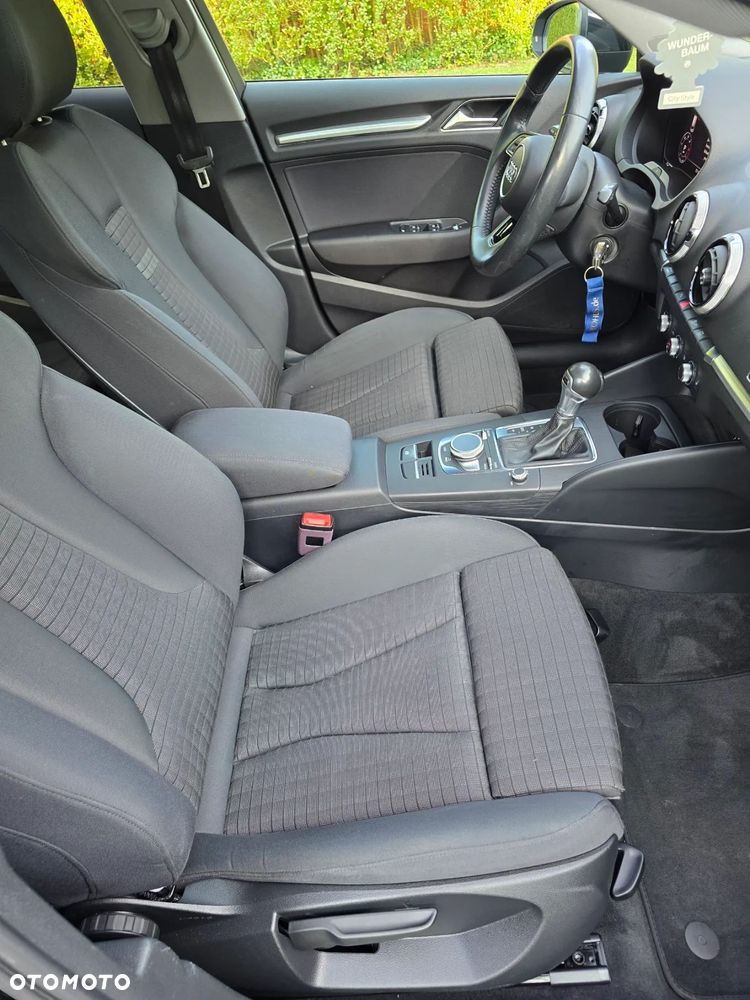 Audi A3 ver-40-tdi-sportback-quattro-s-tronic-sport - 20