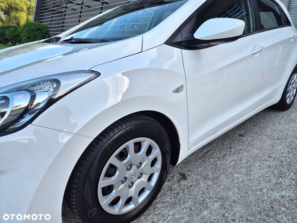 Hyundai i30 1.4 Classic + - 10
