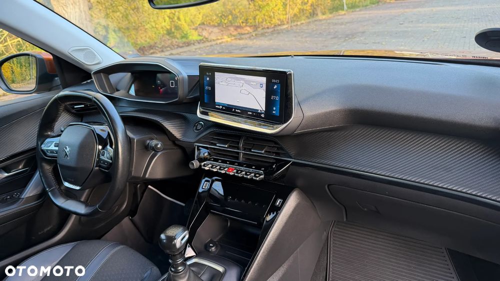 Peugeot 2008 1.2 PureTech Allure Pack S&S - 19