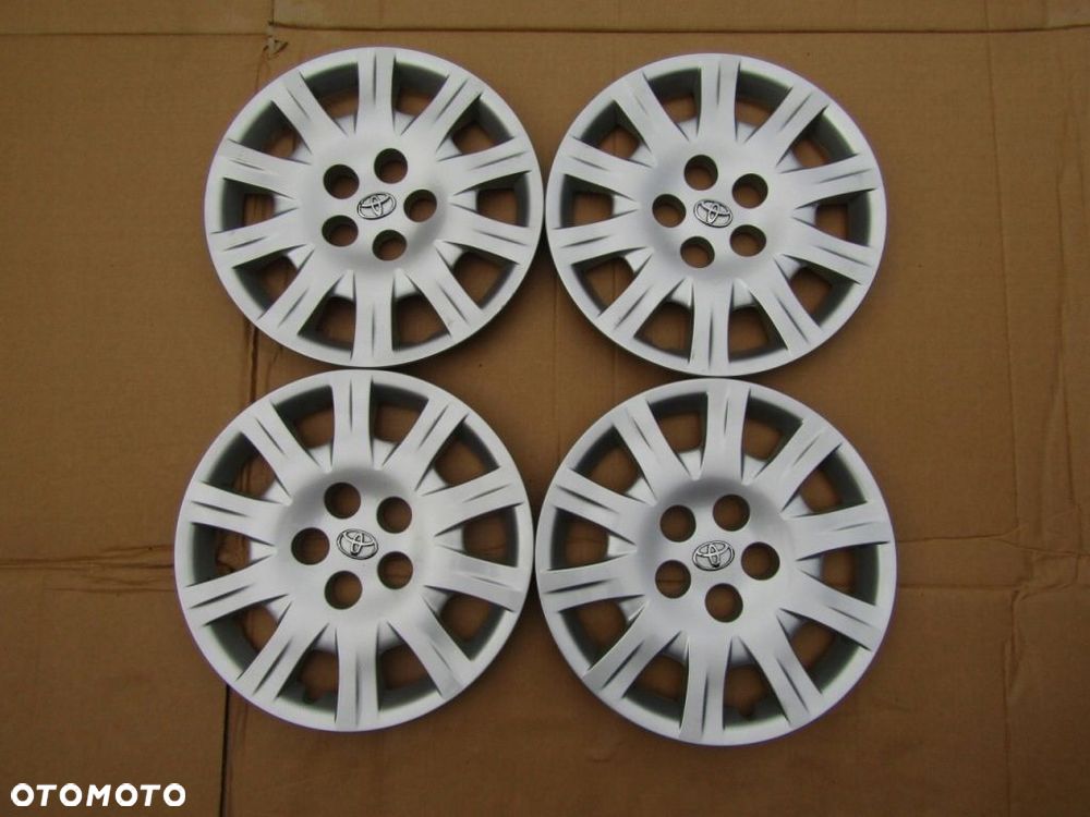 4x Kołpaki 16 Toyota Auris Avensis Prius Yaris Corolla Verso RAV4 RAV 4 - 16