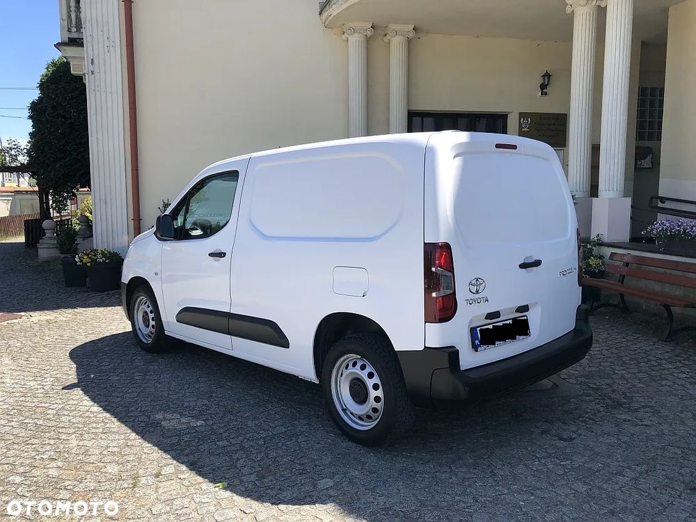 Toyota Proace City - 7