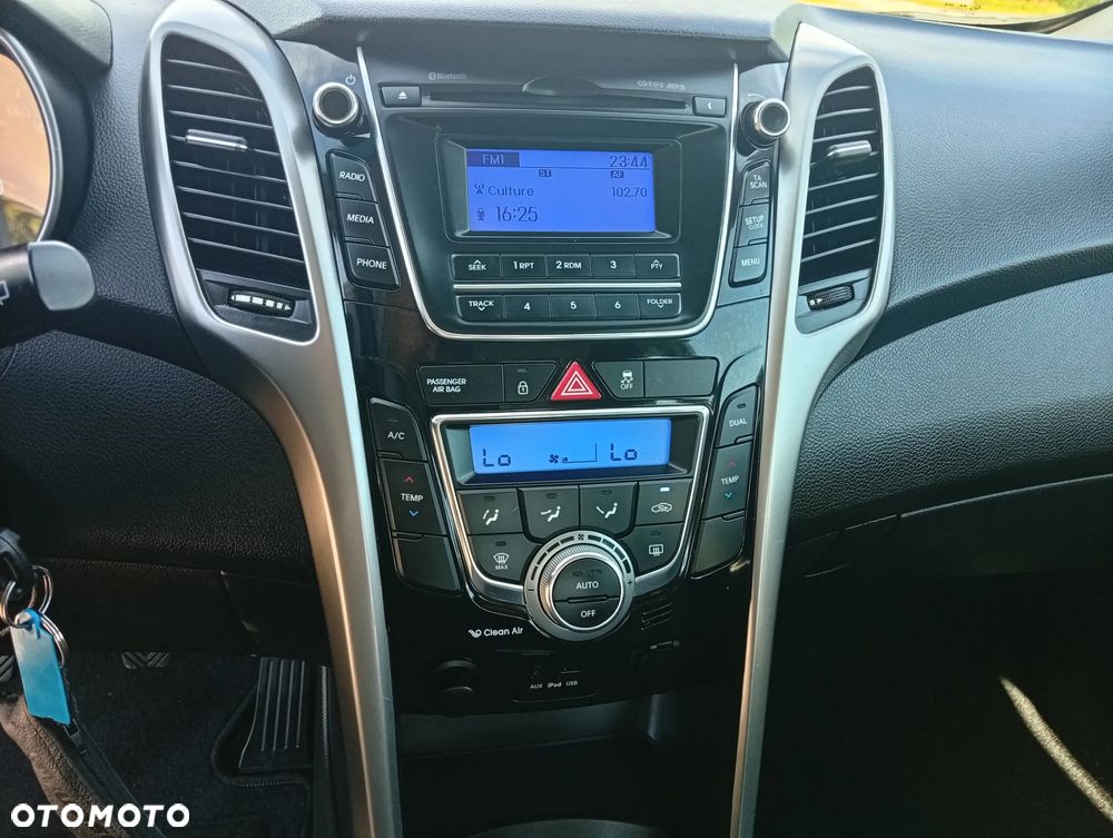 Hyundai i30 1.4 Blue Comfort - 26
