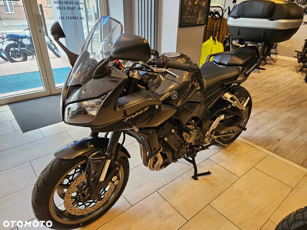Yamaha FZ - 2