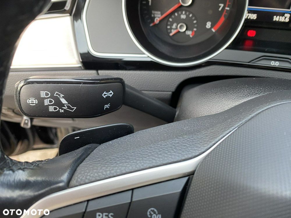 Volkswagen Passat 1.5 TSI EVO Elegance DSG - 21