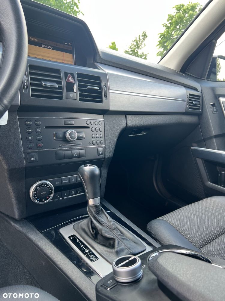 Mercedes-Benz GLK 300 4-Matic - 9