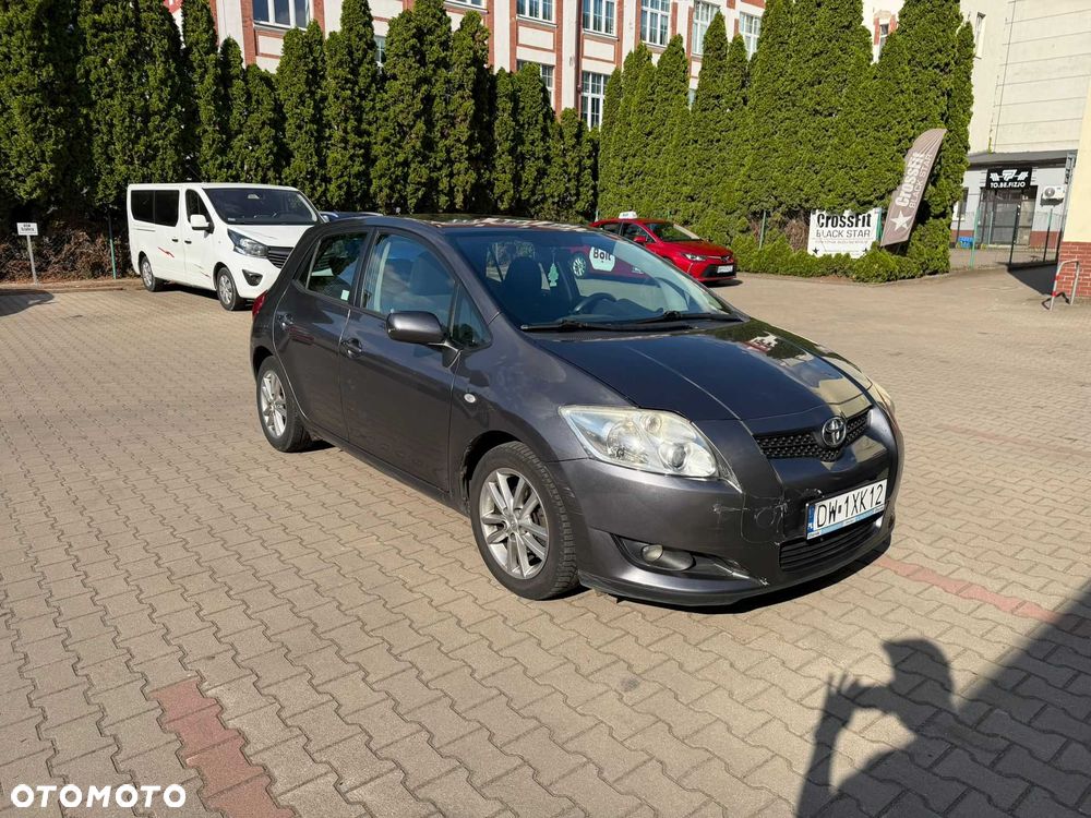 Toyota Auris - 4