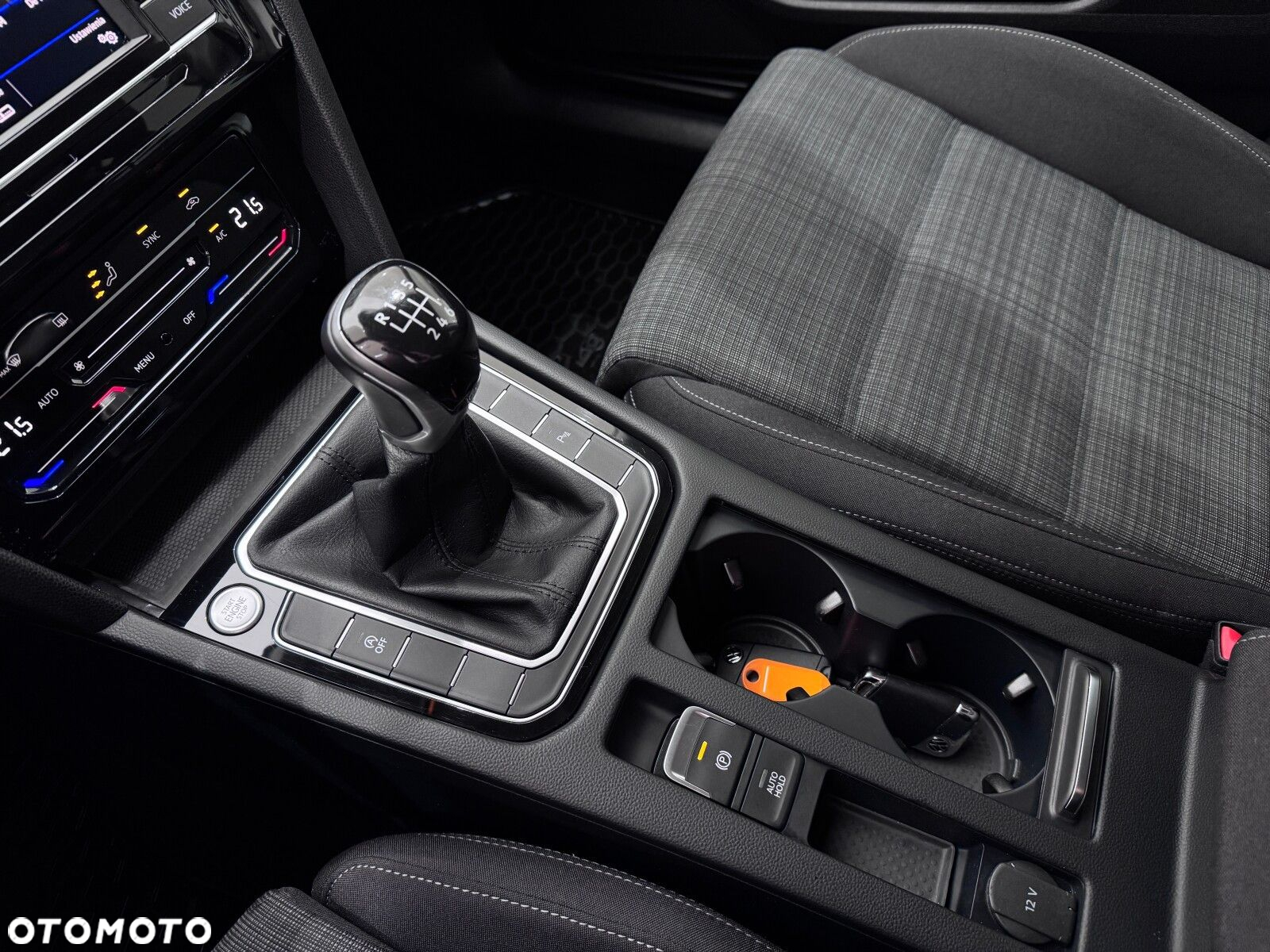 Volkswagen Passat 1.5 TSI EVO Business - 24