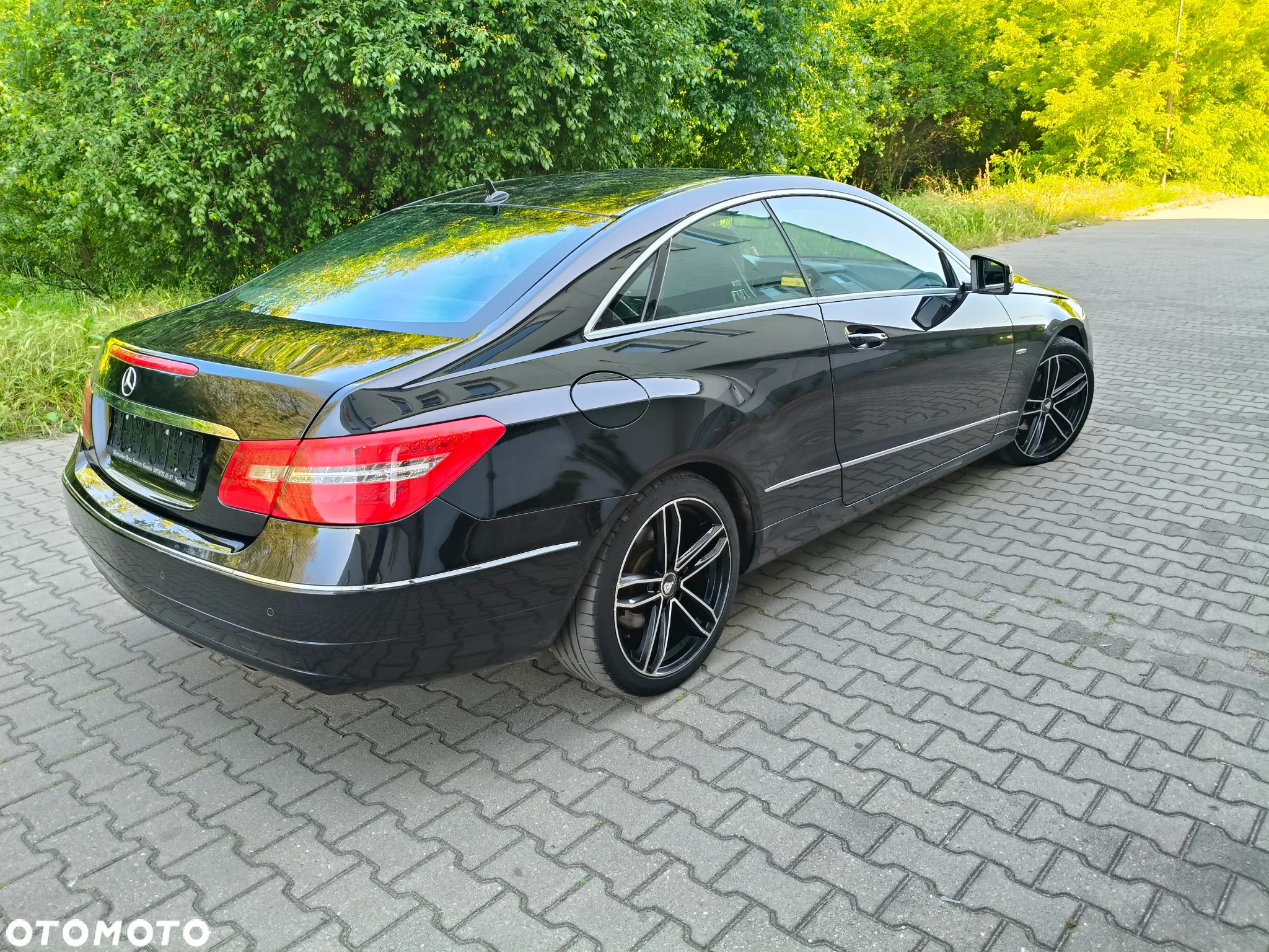Mercedes-Benz Klasa E 220 CDI Coupe 7G-TRONIC - 16