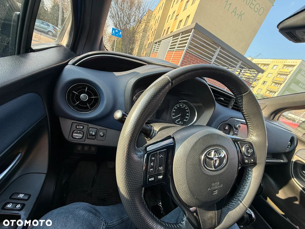 Toyota Yaris 1.5 Selection - 6