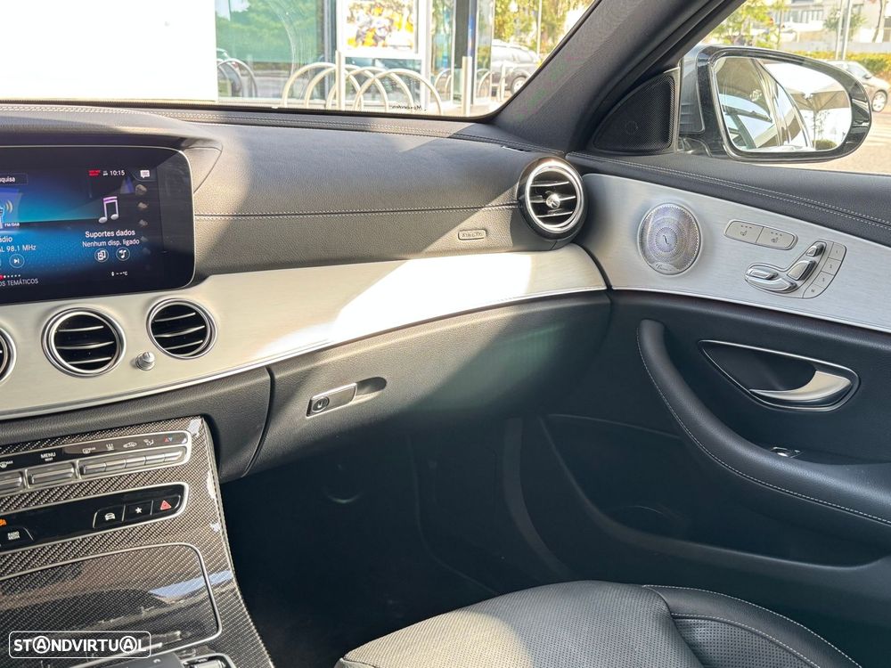Mercedes-Benz E 300 de Avantgarde 4Matic - 24