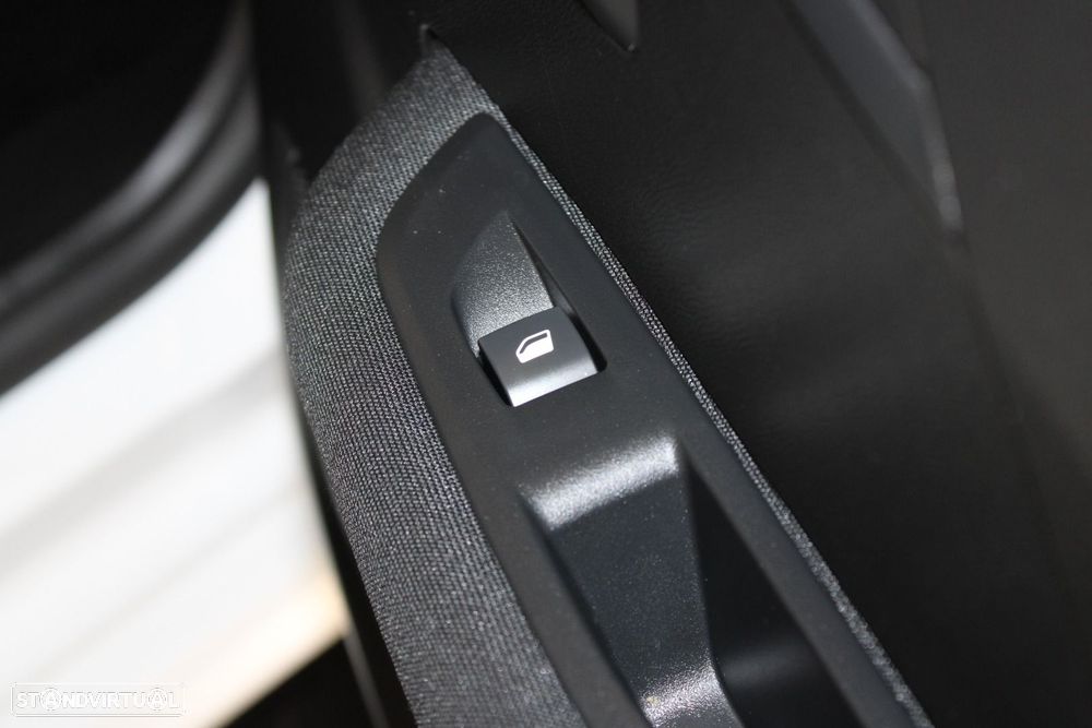 Peugeot 208 1.5 BlueHDi Active Pack - 26