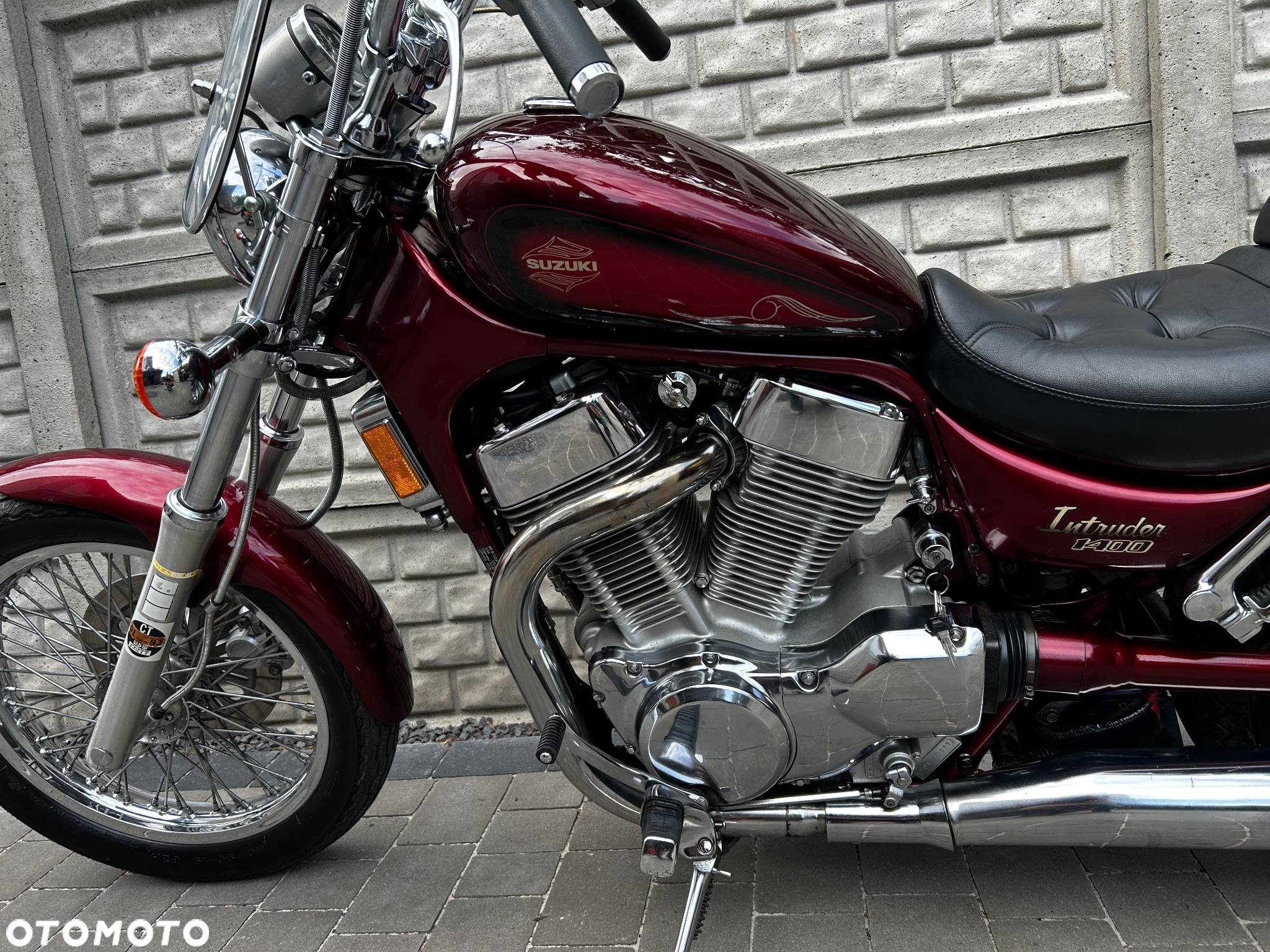 Suzuki Intruder - 22