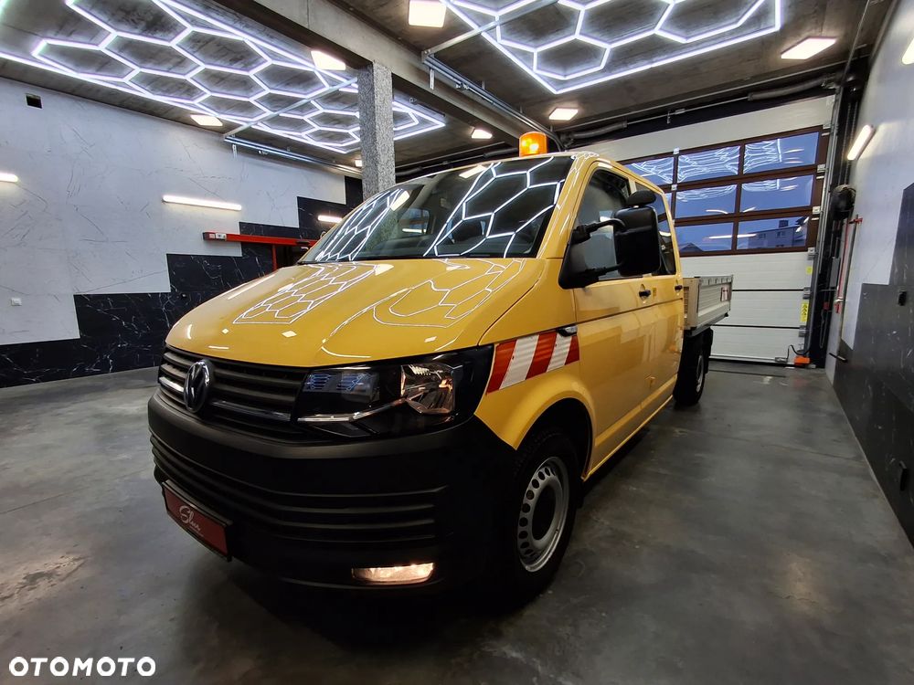 Volkswagen Transporter T6 Doka Dubel Kabina Brygadówka 6 Miejsc Klimatyzacja Tempomat Hak Aluminiowe Burty Światła Dzienne Halogeny Webasto 2016 Rok Euro 6 - 3