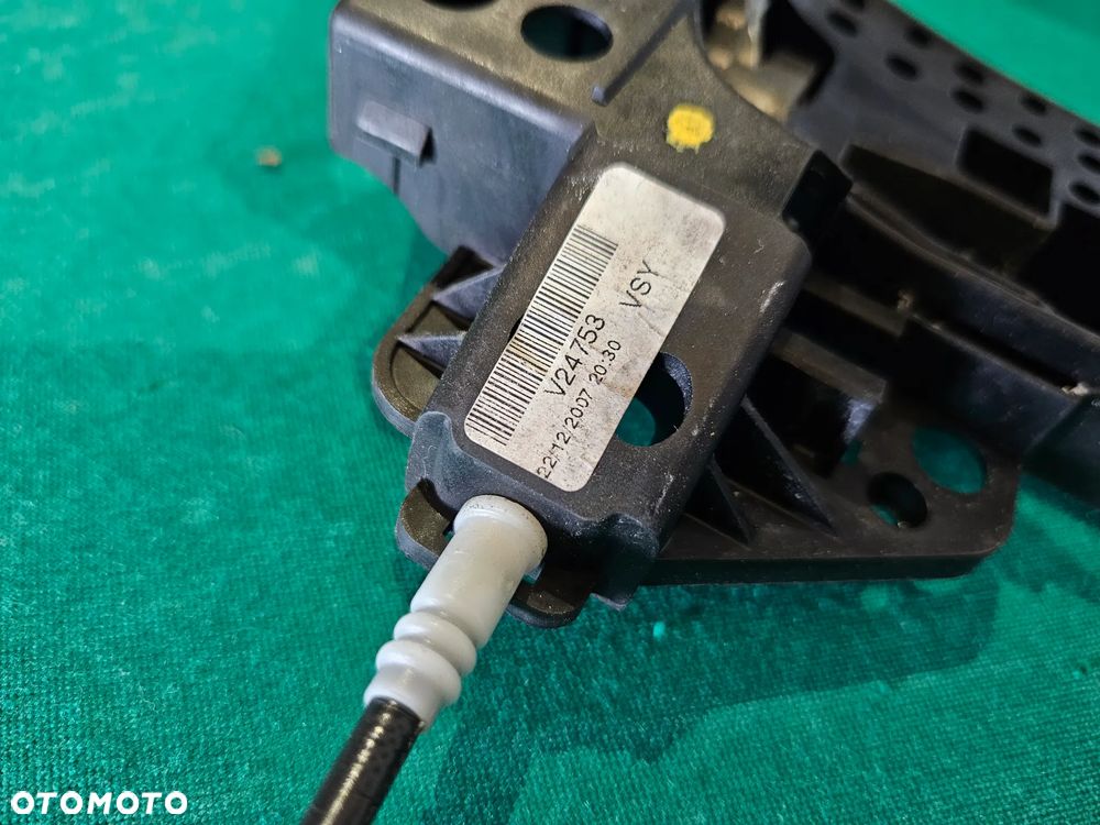 AUDI A4 B8 A5 8T KLAMKA PRAWA ZEWNĘTRZNA 8T02837886A - 4
