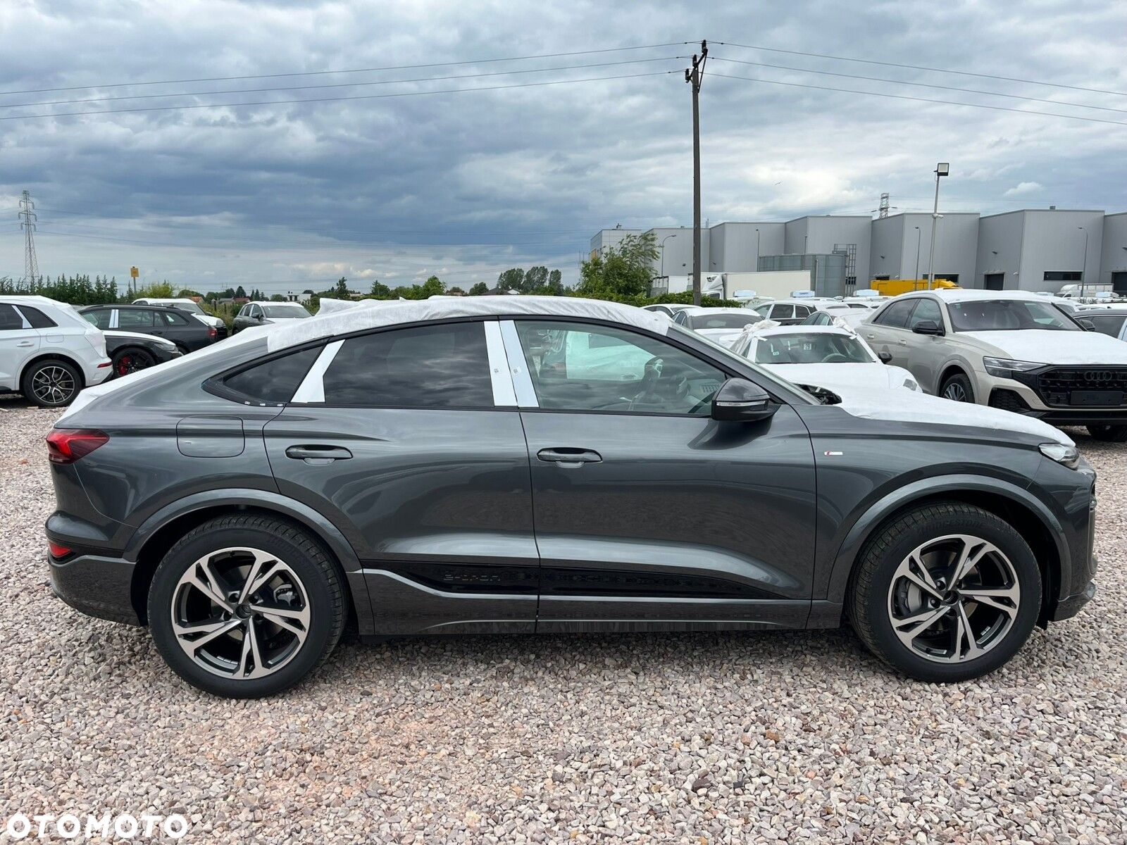 Audi Q6 e-tron - 6