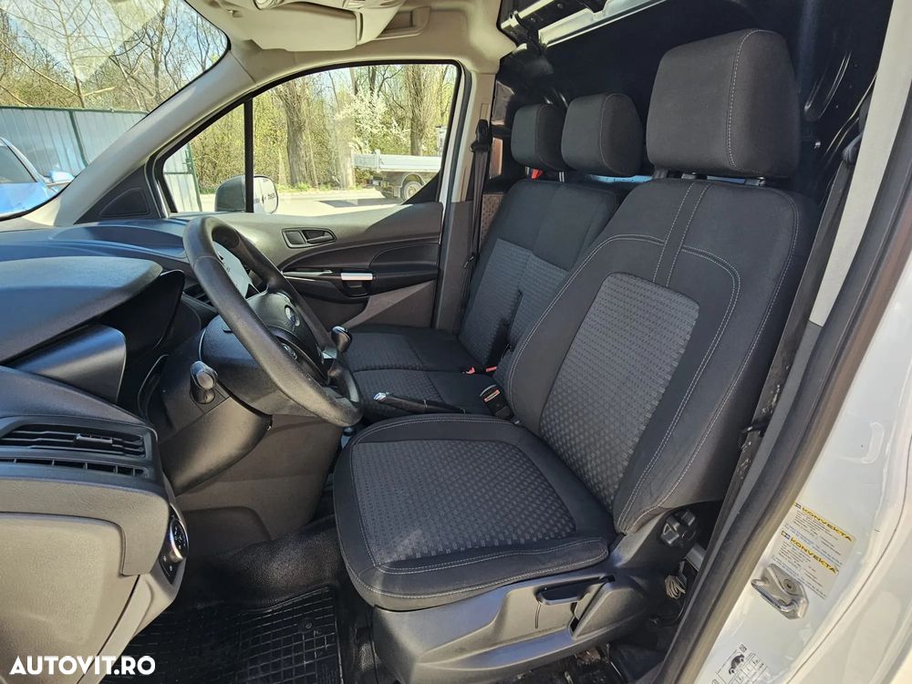 Ford Transit Connect - 14