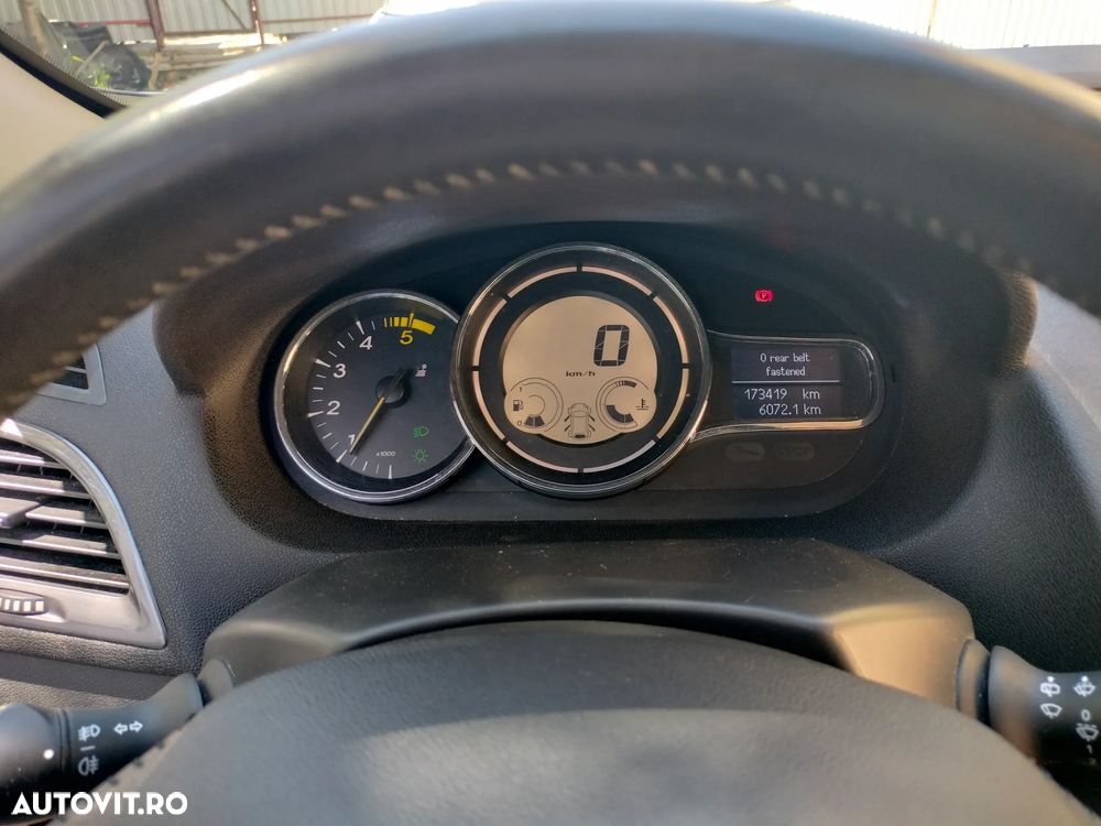 Renault Megane Energy dCi Intens - 13